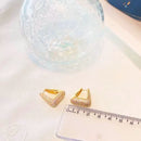 Brinco Argola Triangular Cravejado com Zircônias Brancas Banhado a Ouro 18k ou Ródio