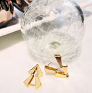 Brinco Argola Raio com 3 Zircônias Brancas Semijoia Banhada a ouro 18k